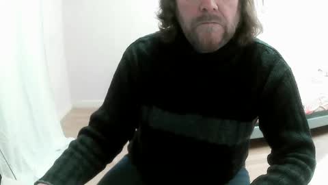 Snapshot of saltimbanquier chatting on March 10, 6:59 am Saltimbanquier  Salt  ou  Banquier  online show from March 10, 6:59 am