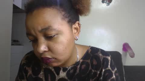 salty_surprise_ online show from December 5, 3:15 am