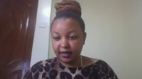 salty_surprise_ online show from February 18, 5:21 pm