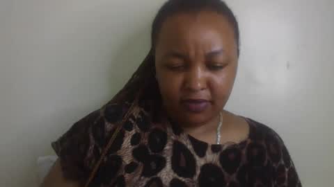 salty_surprise_ online show from February 19, 2:33 am