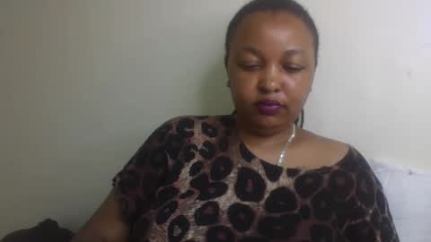 salty_surprise_ online show from February 19, 10:31 pm