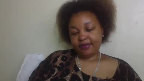 salty_surprise_ online show from February 21, 6:07 am