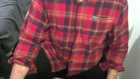 Snapshot of saltydogg chatting on December 31, 2:25 pm Saltyy online show from December 31, 2:25 pm