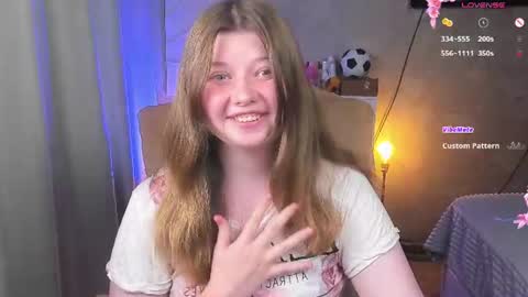 Snapshot of salut_love chatting on July 28, 6:20 pm Ruby online show from July 28, 6:20 pm