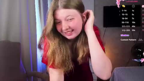 Snapshot of salut_love chatting on August 6, 3:36 pm Ruby online show from August 6, 3:36 pm