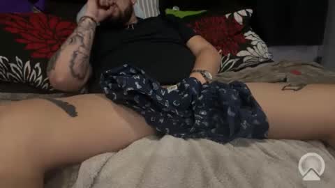 Snapshot of salvadorianstallion chatting on December 20, 7:59 am SalvadorianStallian online show from December 20, 7:59 am