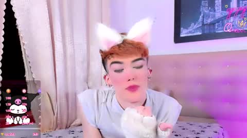 Snapshot of salvatore_boom chatting on May 9, 10:20 am salvatore_boom online show from May 9, 10:20 am