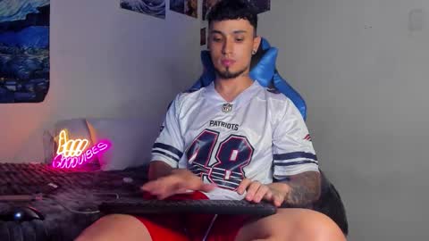   online show from November 28, 1:30 am