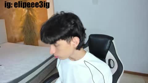 salvatore  online show from February 22, 8:18 pm