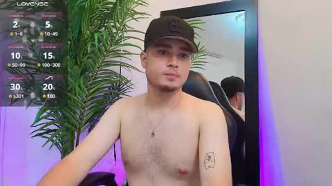 Snapshot of salvatore_muller chatting on September 20, 11:17 pm Salvatore online show from September 20, 11:17 pm