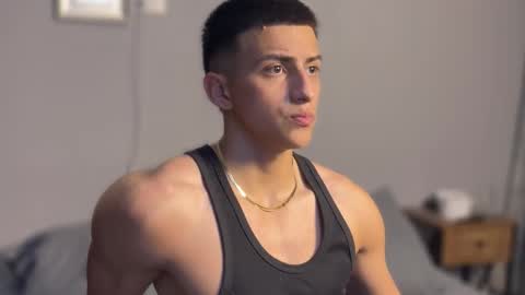 Snapshot of salvatore_romanoo chatting on November 8, 2:23 am Salvatore online show from November 8, 2:23 am