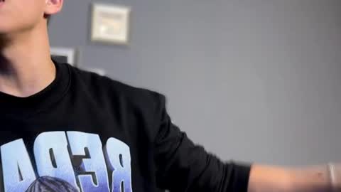 Salvatore online show from February 18, 1:45 am