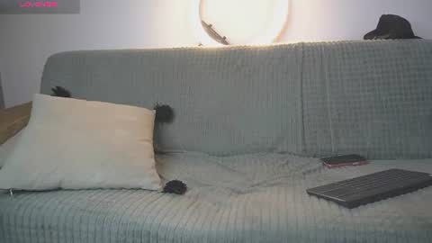 Snapshot of salvatoredamon7 chatting on June 29, 10:54 pm Esteban online show from June 29, 10:54 pm