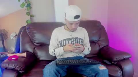 Snapshot of salvattore_muller chatting on July 7, 10:25 pm Salvatore online show from July 7, 10:25 pm