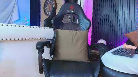 Snapshot of salvattore_muller chatting on July 23, 12:24 am Salvatore online show from July 23, 12:24 am