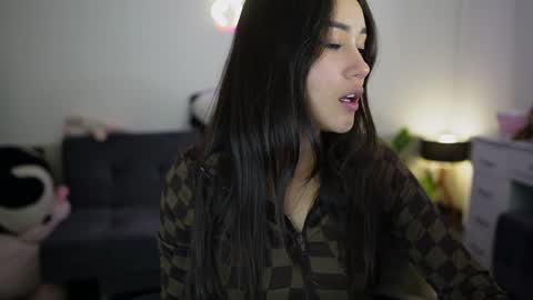 Snapshot of sam01___ chatting on January 21, 10:30 pm Stefana or Samchispas online show from January 21, 10:30 pm