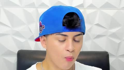 Sam online show from November 25, 2:17 pm