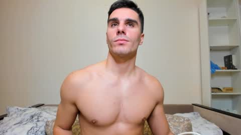 BACK IN 2 WEEKS online show from December 25, 3:18 am