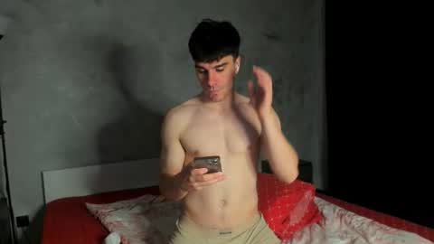 Snapshot of sam_huston18 chatting on June 13, 6:06 pm BACK IN 2 WEEKS online show from June 13, 6:06 pm