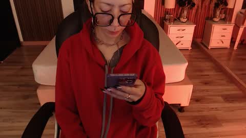 SAM MANSON online show from March 7, 12:24 pm