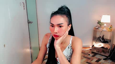 Snapshot of sam_mitinair chatting on December 13, 3:32 pm sam online show from December 13, 3:32 pm