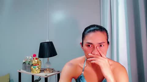 Snapshot of sam_mitinair chatting on December 27, 4:10 pm sam online show from December 27, 4:10 pm