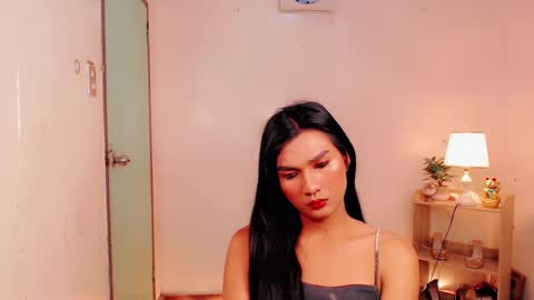 Snapshot of sam_mitinair chatting on January 6, 10:13 am sam online show from January 6, 10:13 am