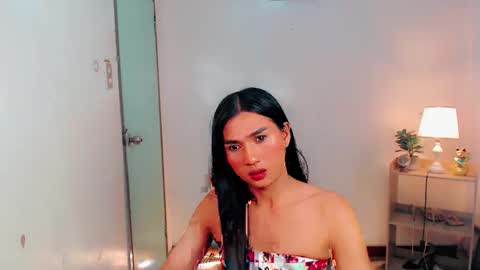 Snapshot of sam_mitinair chatting on January 27, 3:37 am sam online show from January 27, 3:37 am