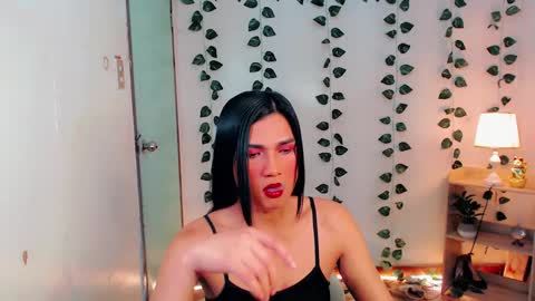 Snapshot of sam_mitinair chatting on February 16, 1:36 am sam online show from February 16, 1:36 am