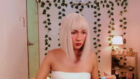 Snapshot of sam_mitinair chatting on February 24, 1:57 am sam online show from February 24, 1:57 am