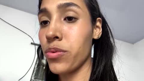 Samantha Roberts online show from March 1, 3:08 am