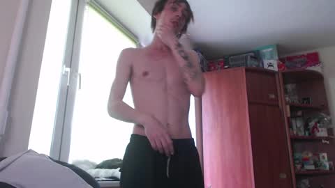 Snapshot of sam_skywalker chatting on June 8, 6:47 am sam_skywalker online show from June 8, 6:47 am