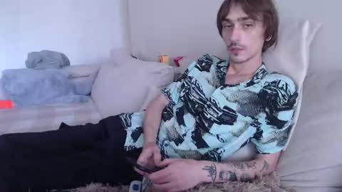 sam_skywalker online show from July 19, 10:30 am