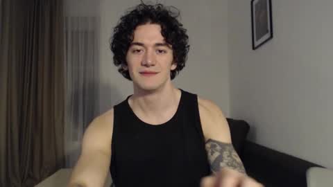 Snapshot of sam_winchest chatting on November 19, 12:10 am Sam online show from November 19, 12:10 am