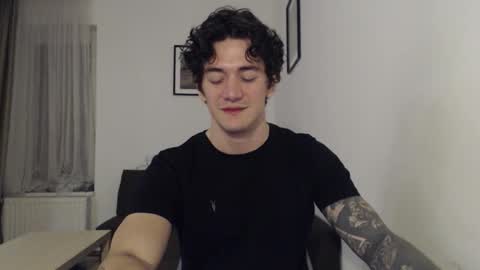 Snapshot of sam_winchest chatting on February 11, 12:37 am Sam online show from February 11, 12:37 am