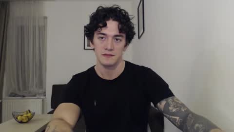 Snapshot of sam_winchest chatting on February 13, 12:28 am Sam online show from February 13, 12:28 am