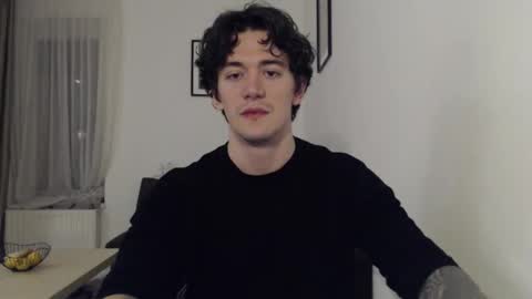 Snapshot of sam_winchest chatting on February 16, 12:51 am Sam online show from February 16, 12:51 am