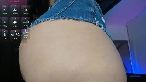 Snapshot of samaay_ chatting on November 27, 11:40 pm samaay_ online show from November 27, 11:40 pm