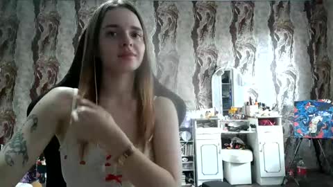 Snapshot of samanta55555 chatting on June 19, 9:57 am samanta55555 online show from June 19, 9:57 am