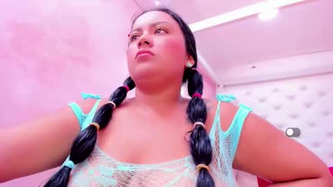 Snapshot of samanta__milk chatting on October 18, 12:28 pm samanta__milk online show from October 18, 12:28 pm