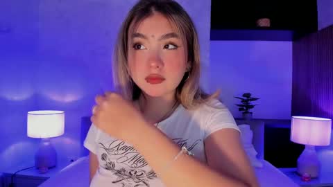 Snapshot of samanta_bone chatting on February 7, 9:15 pm Samanta online show from February 7, 9:15 pm