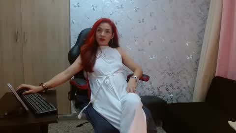 Snapshot of samanta_brownn_ chatting on January 12, 12:01 pm samanta online show from January 12, 12:01 pm