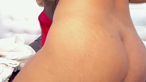 Snapshot of samanta_joness chatting on December 4, 4:43 am Sofia online show from December 4, 4:43 am