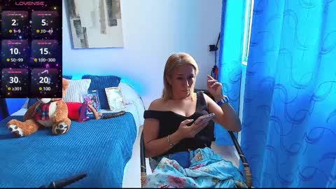 Samanta Stone online show from December 11, 3:47 pm