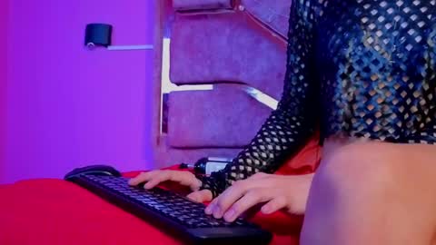 samantaa_liov online show from April 30, 8:57 pm