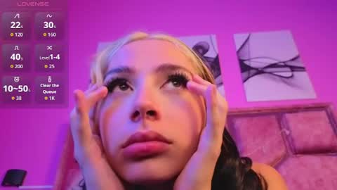 Snapshot of samantaa_liov chatting on June 11, 7:45 pm samantaa_liov online show from June 11, 7:45 pm