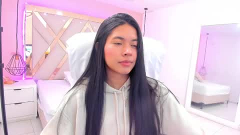 Snapshot of samantaa_shy chatting on May 4, 3:13 am sam online show from May 4, 3:13 am