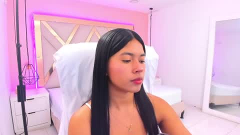 Snapshot of samantaa_shy chatting on May 15, 4:19 am sam online show from May 15, 4:19 am