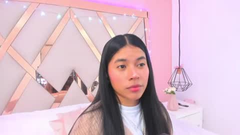 Snapshot of samantaa_shy chatting on June 10, 2:56 am sam online show from June 10, 2:56 am