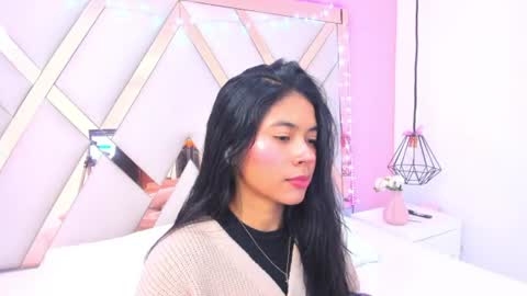 Snapshot of samantaa_shy chatting on June 12, 4:00 am sam online show from June 12, 4:00 am